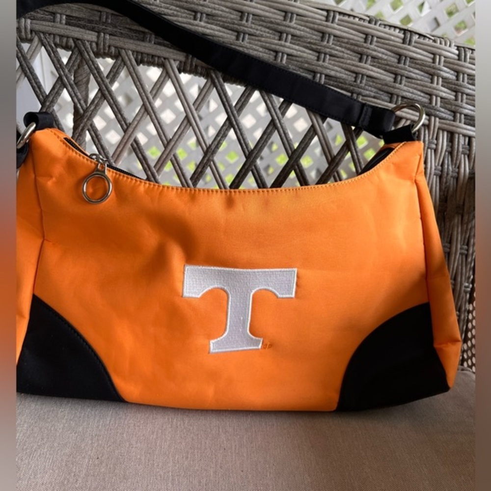 Sandol Tennessee Volunteers Logo Orange and Black Logo Tailgate East West Bag